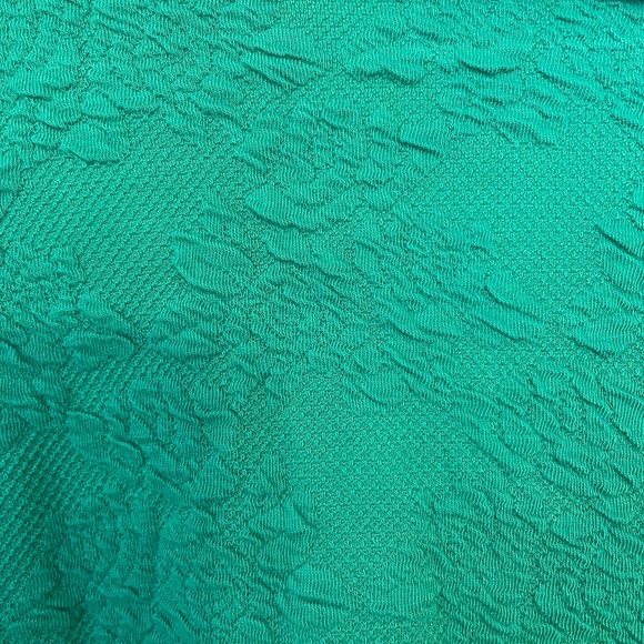 Plus size green polo shirt. - Picture 3 of 4